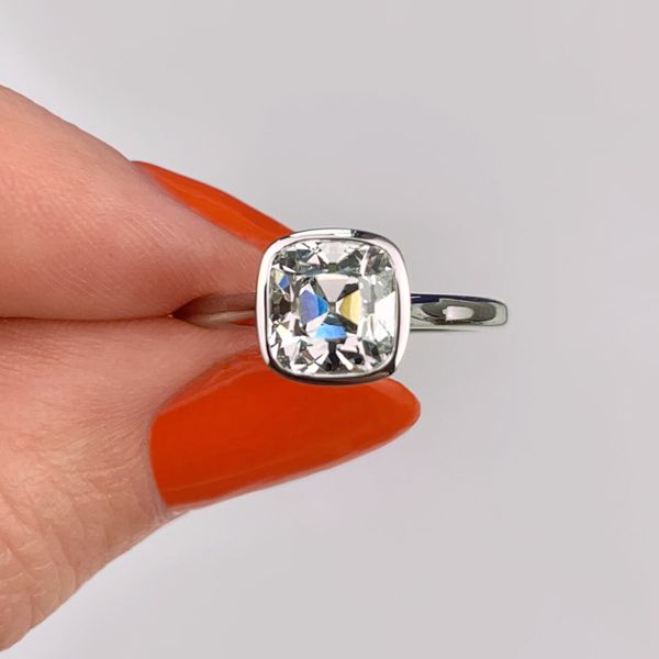 Lab Created Diamonds vs. Real Diamonds — The Key Differences