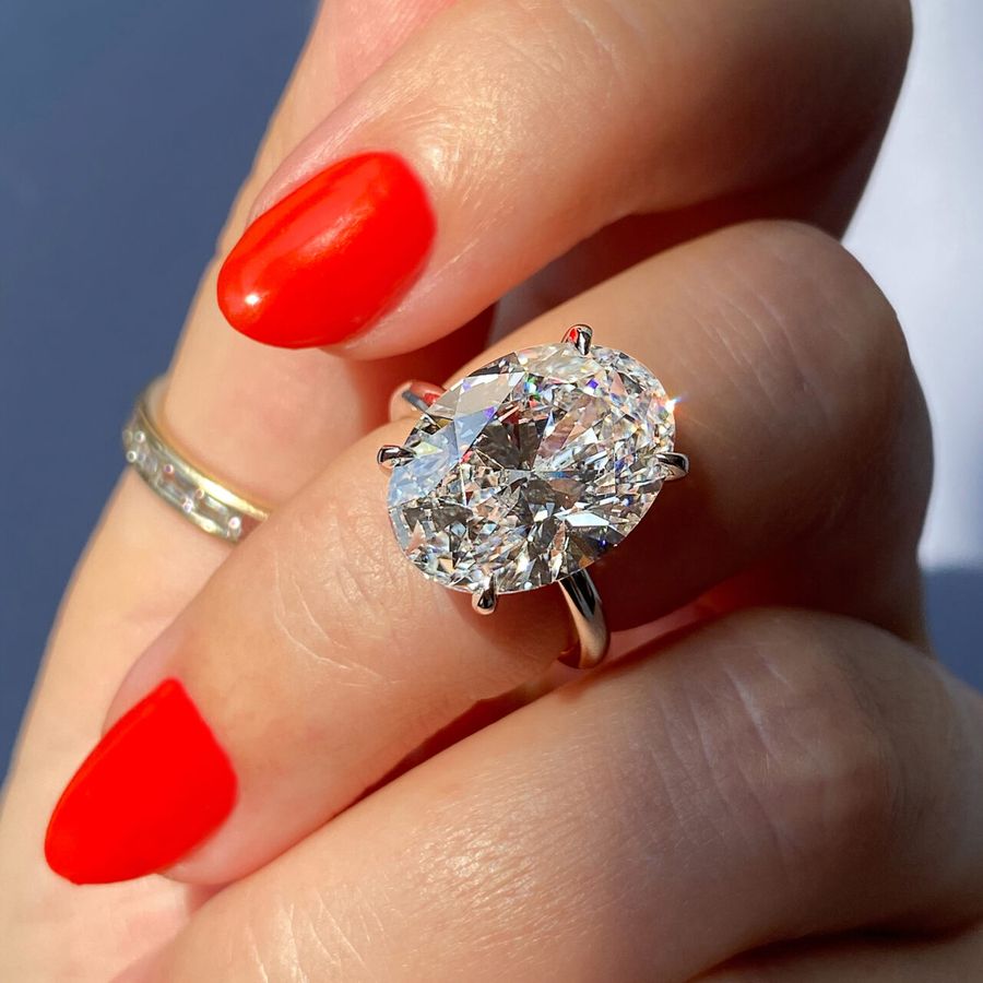 12 Tips for Buying an Engagement Ring