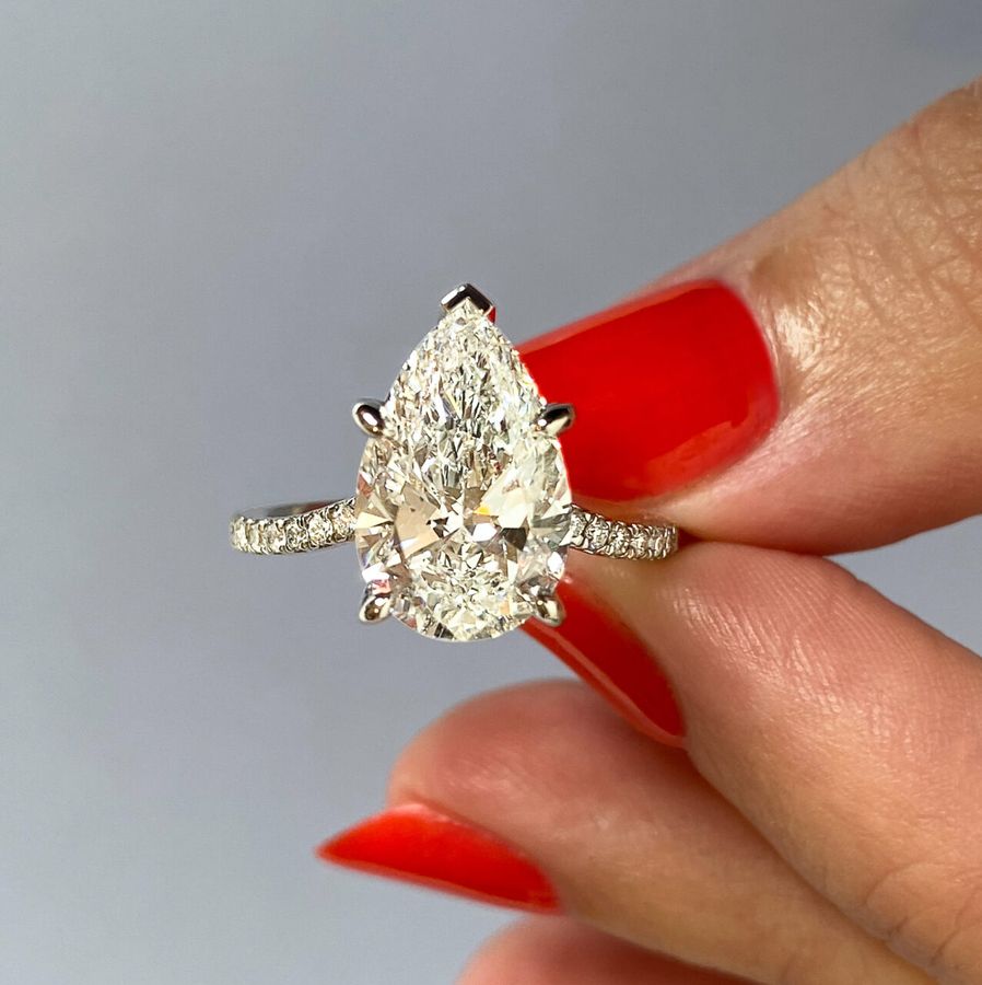 Pear clearance shaped diamond