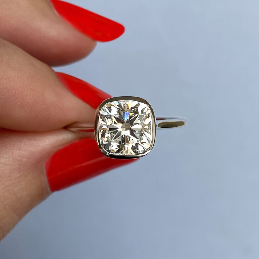 Crushed Ice Cut Diamonds: The New Trend in Diamond Cutting