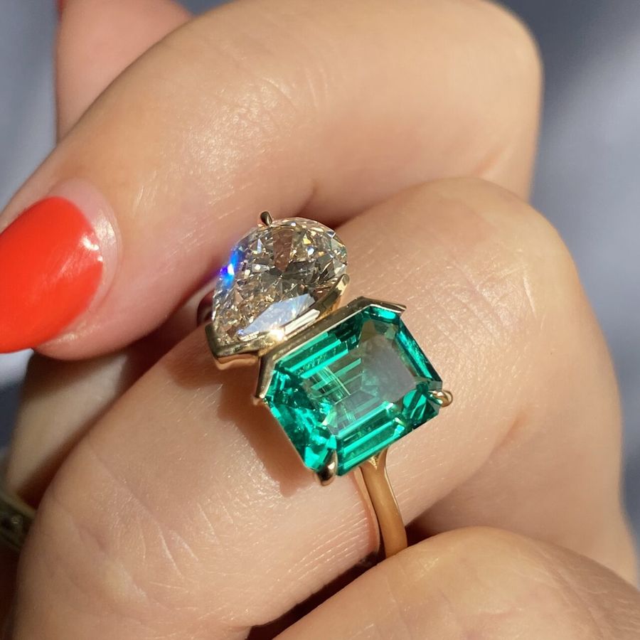 Emerald green diamond on sale ring